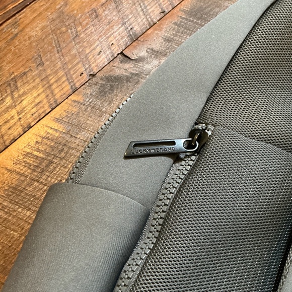 Lucky Brand Globetrotter Backpack Charcoal Gray Neoprene Water Resistant NWT - Picture 5 of 10